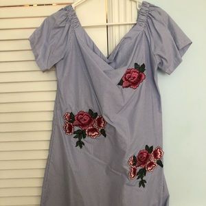Style Envy size Large blue off the shoulder dress